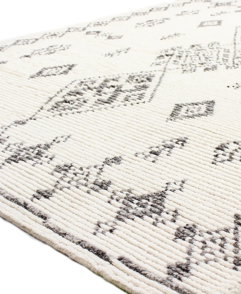 Bashian Natural BN24 3' 6" x 5' 6" Area Rug