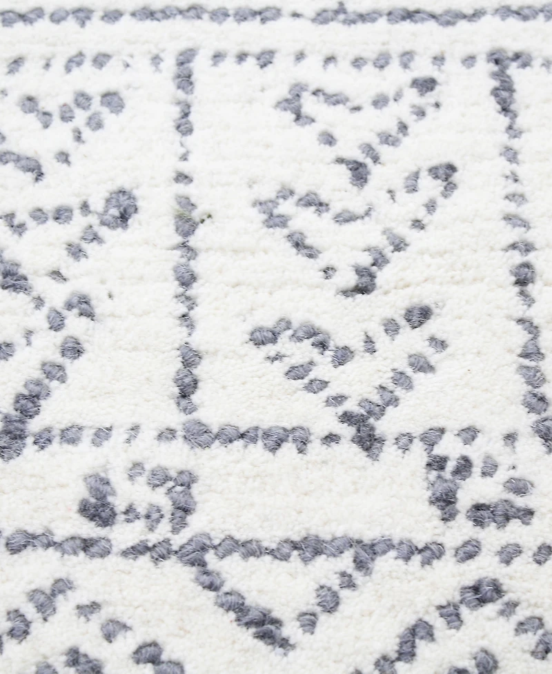Closeout! Bashian Veneto CL208 3' 6" x 5' 6" Area Rug