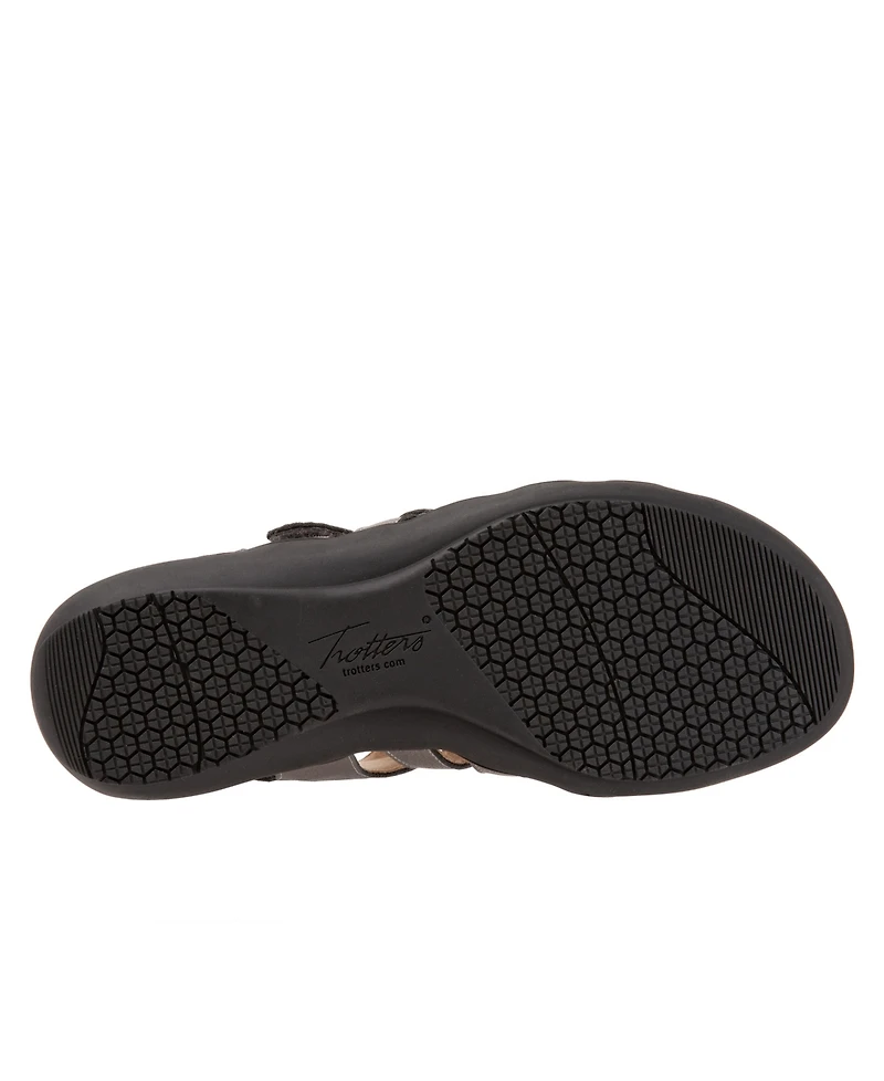 Trotters Tiki Sandal