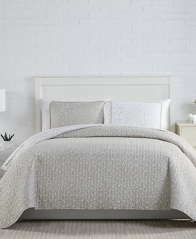 Southshore Fine Linens Geometric Maze 3-Pc. Quilt Set