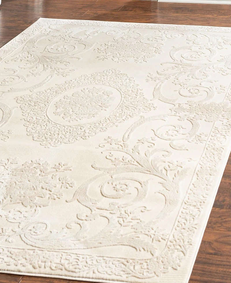 Bayshore Home Islin ISL04 7' x 10' Area Rug