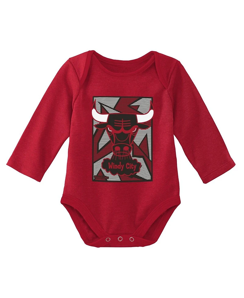 Infant Boys and Girls Mitchell & Ness Black, Red Chicago Bulls Hardwood Classics Bodysuits and Cuffed Knit Hat Set
