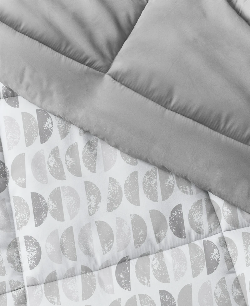 ienjoy Home Moonlight Stars Reversible 2-Pc. Comforter Set, Twin/Twin Xl