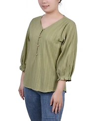 Petite 3/4 Sleeve Button Placket Jacquard Blouse