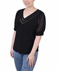 Petite Short Puff Sleeve V-neck Top