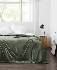 Cannon Solid Plush Blanket, King