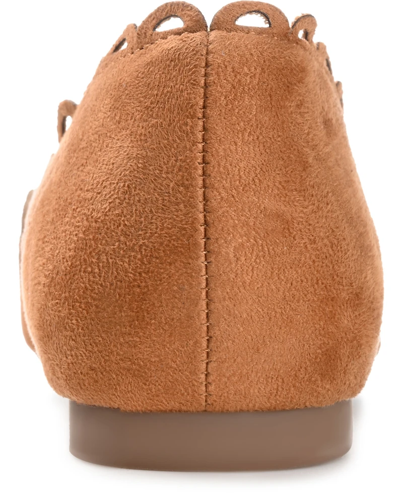 Journee Collection Women's Jezlin Scalloped Flats
