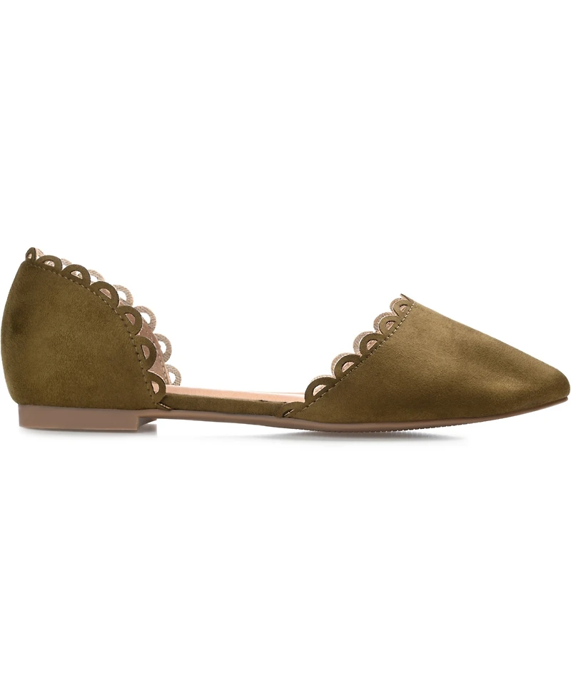 Journee Collection Women's Jezlin Scalloped Flats