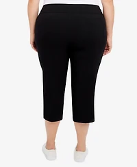 Plus Essentials Solid Pull-On Capri Pants with Detailed Split Hem