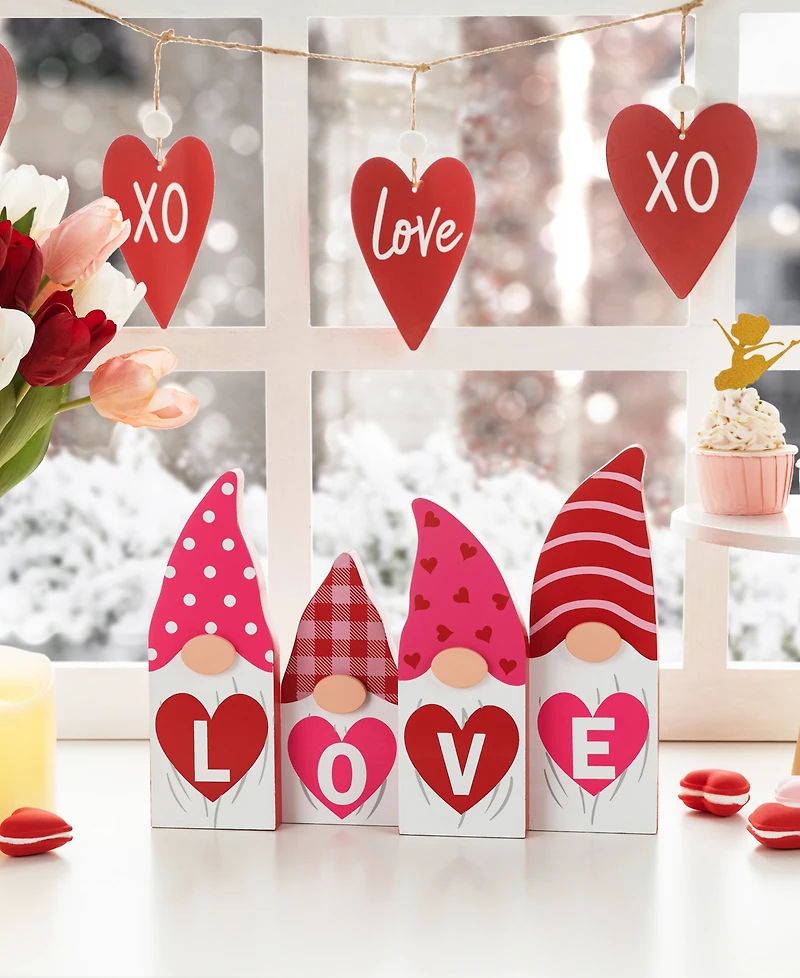 Glitzhome 11" L Valentine's Love Wooden Gnome Table Decor