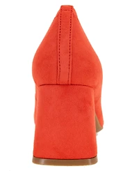 Gentle Souls Women's Dionne Block Heel Pointy Toe Pumps