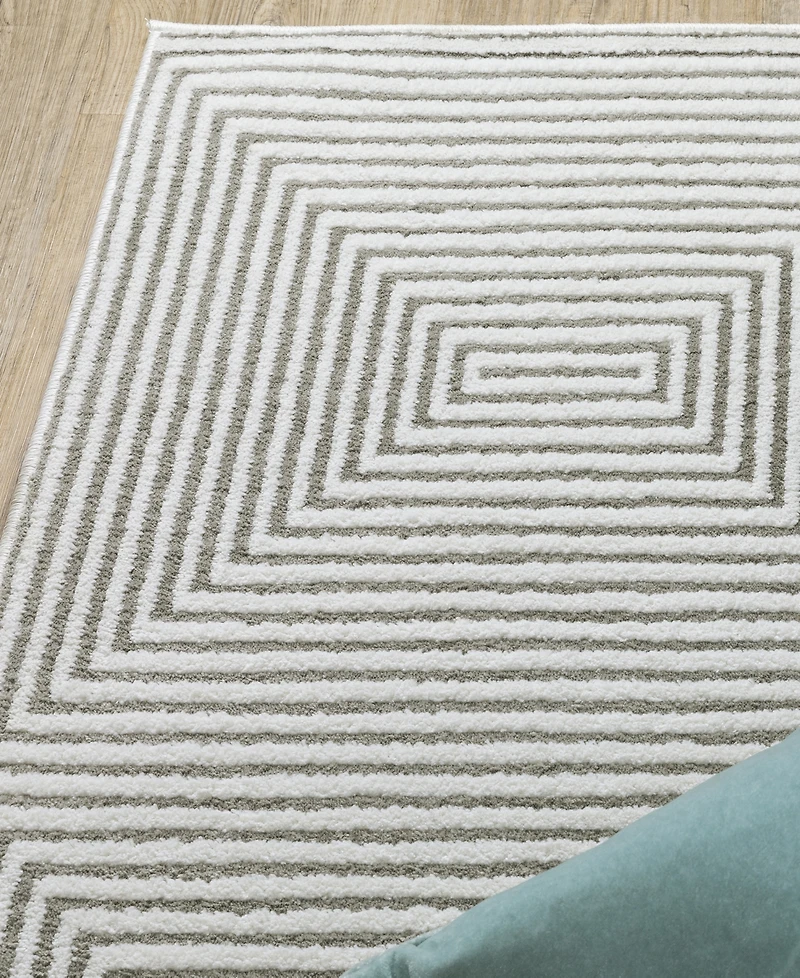 Oriental Weavers Montecito 8111W 5'3" x 7'6" Area Rug