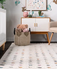 nuLoom Loft Behati Polka Dot Kids Tasseled 5'3" x 7'6" Area Rug