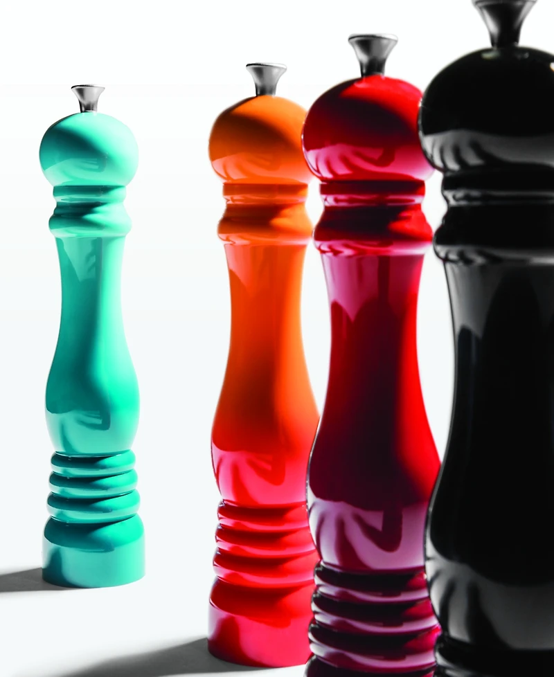 Le Creuset Caribbean Pepper Mill with Adjustable Grind Setting