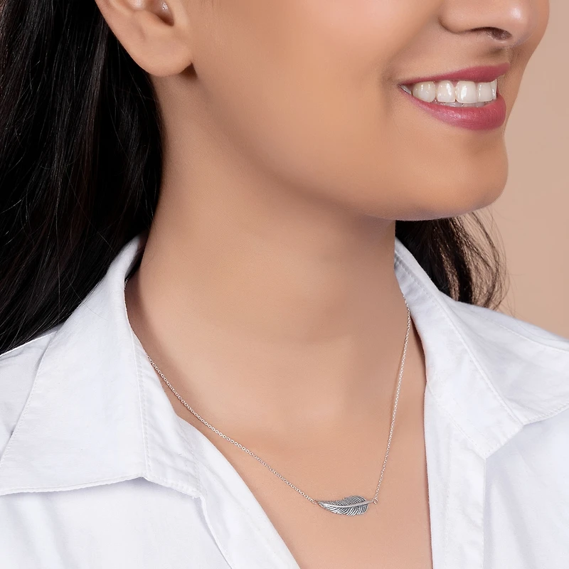 Bling Jewelry Native American Bohemian Feather Leaf Pendant Necklace in Sterling Silver