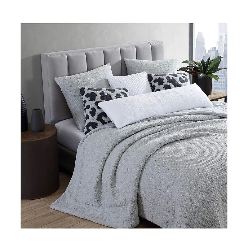 Sunday Citizen Snug Comforter