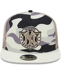 Men's New Era White New York Yankees Chrome Camo A-Frame 9FIFTY Trucker Snapback Hat