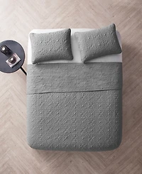 Vcny Home Caroline Embossed 3-Pc. Quilt Set, Full/Queen