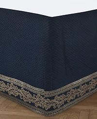 J Queen New York Monte Carlo 4 Piece Comforter Set, Queen