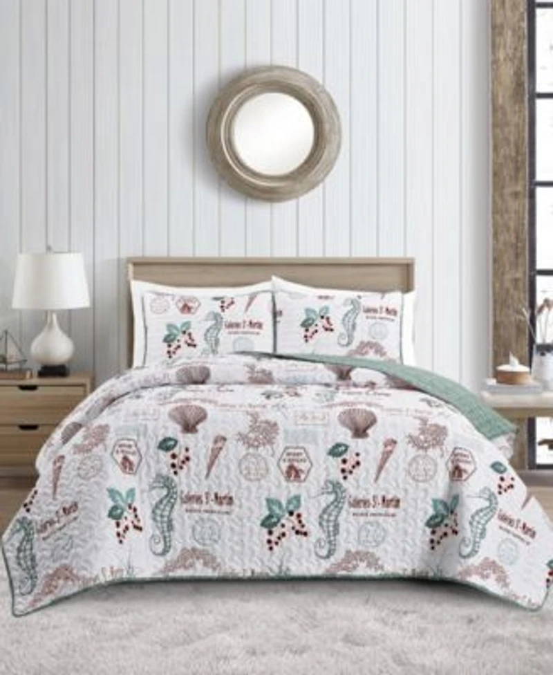 Videri Home Holiday Writing Reversible 3 Piece Quilt Sets