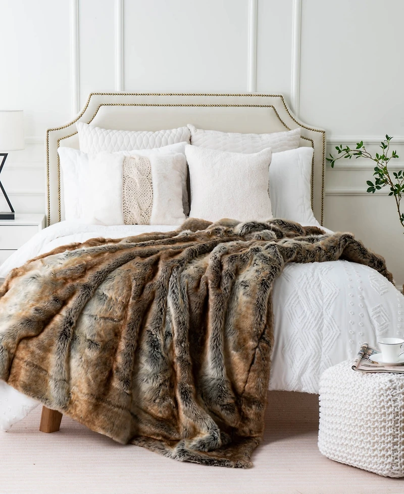 Battilo Luxury Tipped Faux Fur Throw