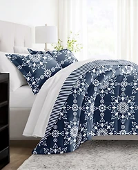 ienjoy Home Ultra Soft Daisy Medallion Reversible 2- Pc. Comforter Set, Twin