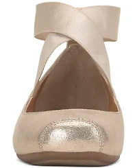 Jessica Simpson Women's Mandalaye Elastic Criss-Cross Ankle Strap Ballet Flats