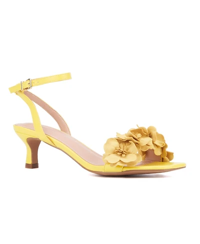 Women's Gwendolyn Kitten Heel