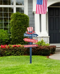 Glitzhome 36" H Patriotic, Americana Wooden Top Hat Word Sign Yard Stake