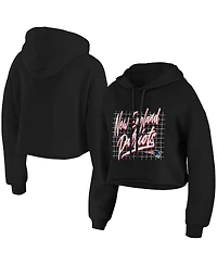 Women's Wear by Erin Andrews Black New England Patriots Domestic Cropped Pullover Hoodie