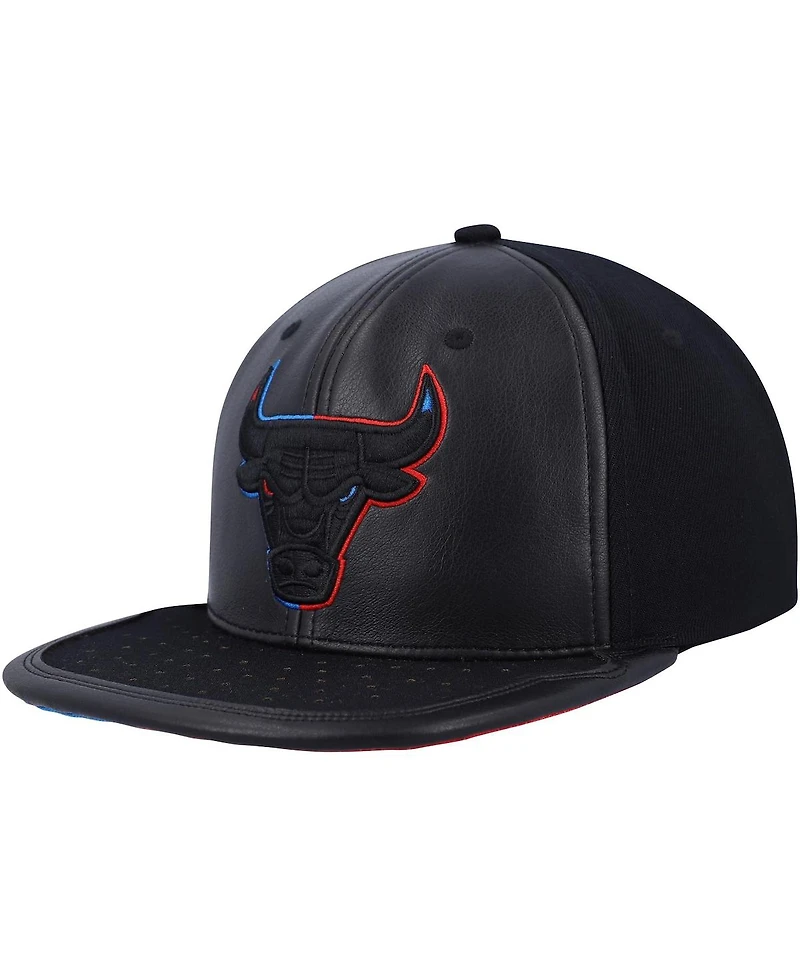 Men's Mitchell & Ness Black Chicago Bulls Day One Snapback Hat