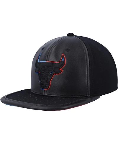 Men's Mitchell & Ness Black Chicago Bulls Day One Snapback Hat