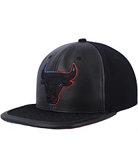 Men's Mitchell & Ness Black Chicago Bulls Day One Snapback Hat