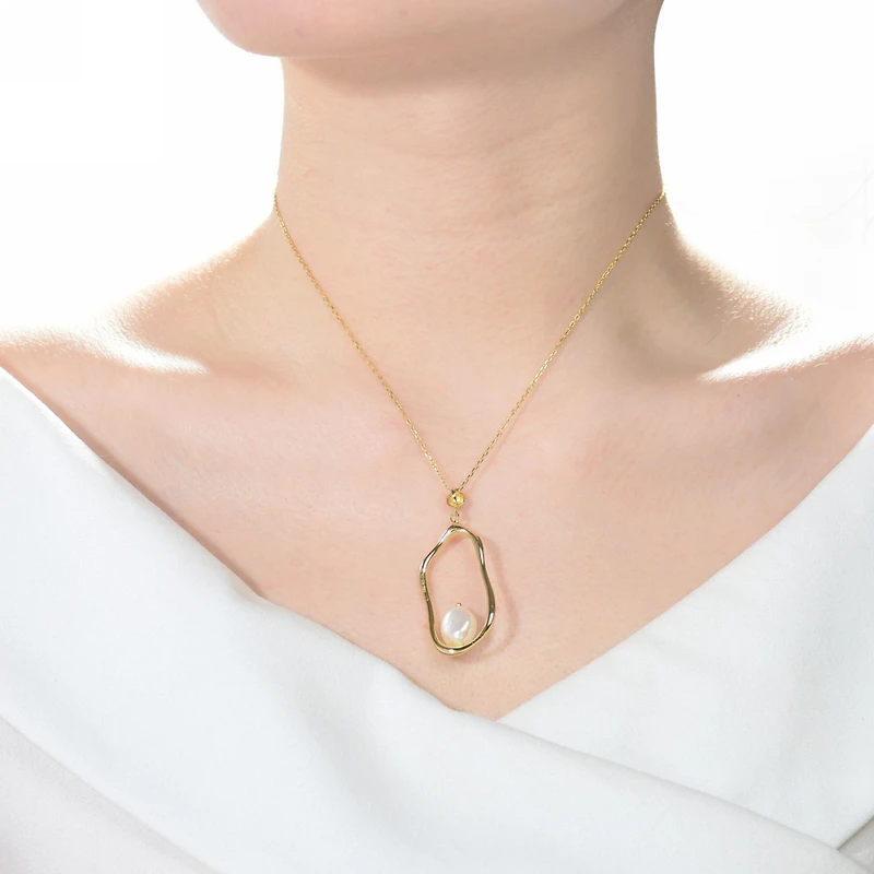 Elegant Sterling Silver with 14K Gold Plating and Genuine Freshwater Pearl Halo Necklace