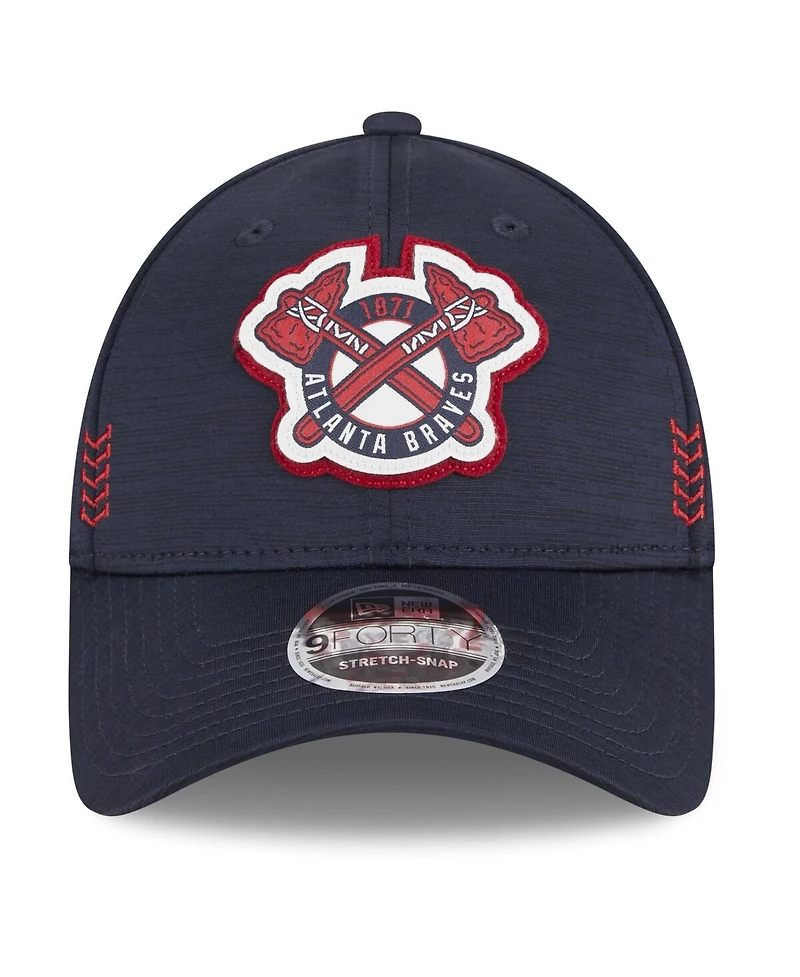 Men's New Era Navy Atlanta Braves 2024 Clubhouse 9FORTY Adjustable Hat