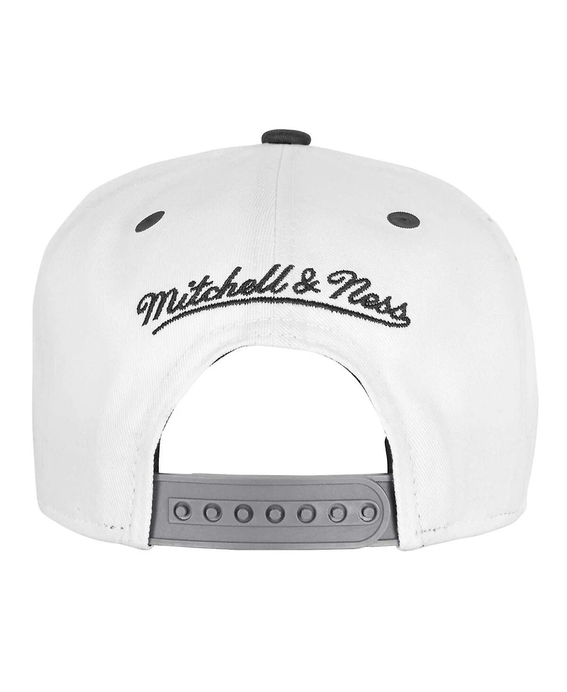 Youth Boys and Girls Mitchell & Ness Distressed Black Las Vegas Raiders Retrodome Precurved Adjustable Hat