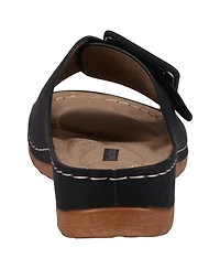 Gc Shoes Women's Hamden Buckle Comfort Flat Sandals