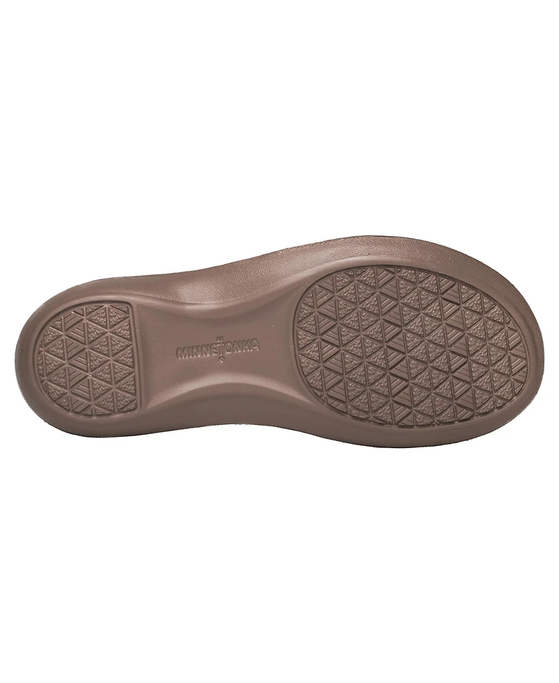 Minnetonka Women's Silverthorne 360 Thong Sandals