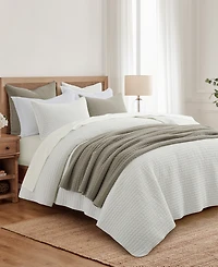 Levtex Eyelet Embroidered 3-Pc. Quilt Set, Full/Queen