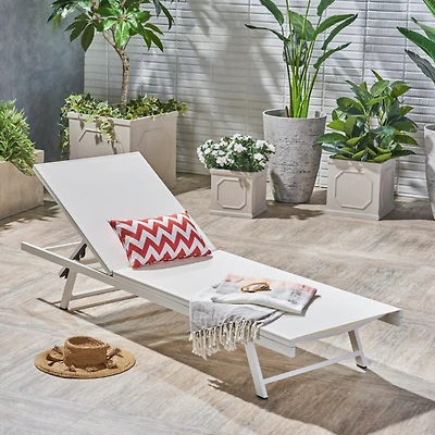 Streamdale White Mesh Chaise Lounge for Outdoor Relaxation and Sunbathing