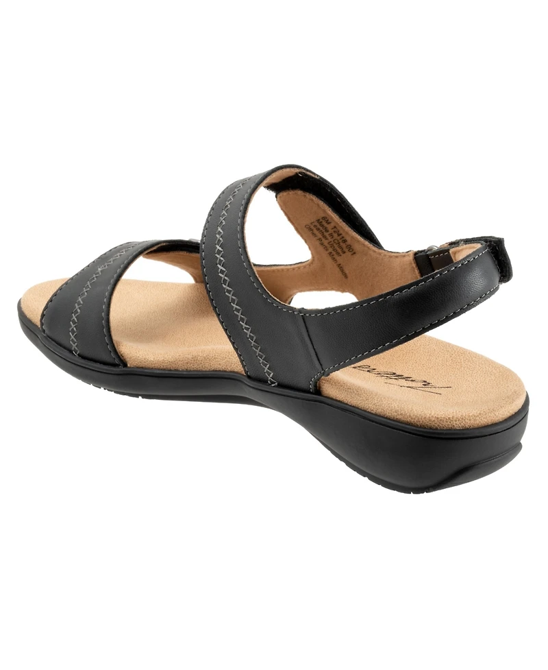 Trotters Romi Stitch Sandal