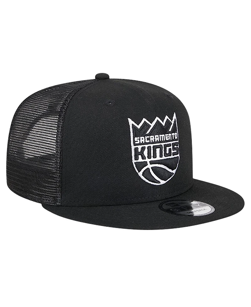 New Era Men's Black Sacramento Kings Evergreen 9FIFTY Trucker Snapback Hat