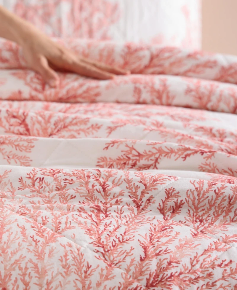 Tommy Bahama Home Coral Garden Reversible 3 Piece Quilt Set