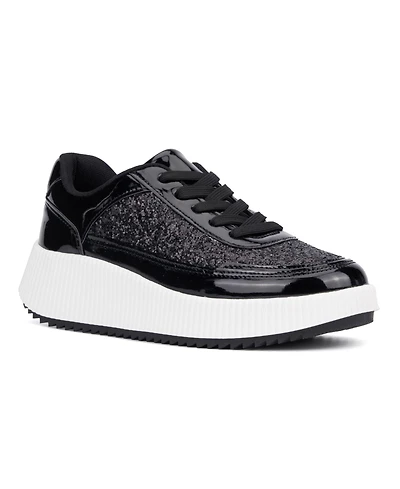 Women's Tana Low Top Sneakers