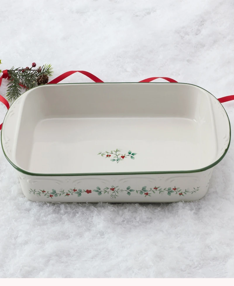 Winterberry Rectangular Baker