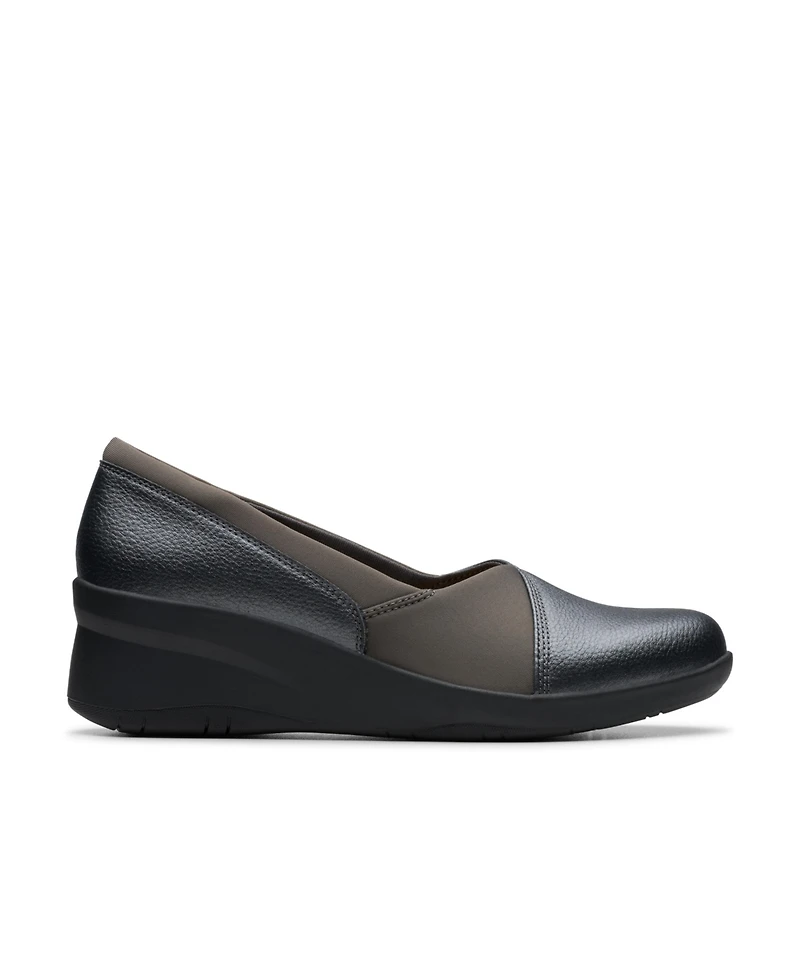 Clarks Women's Collection Suttyn Walk Shoes