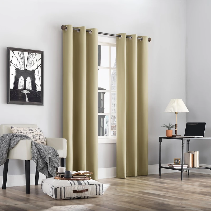 Cyrus Thermal 100% Blackout Grommet Curtain Panel