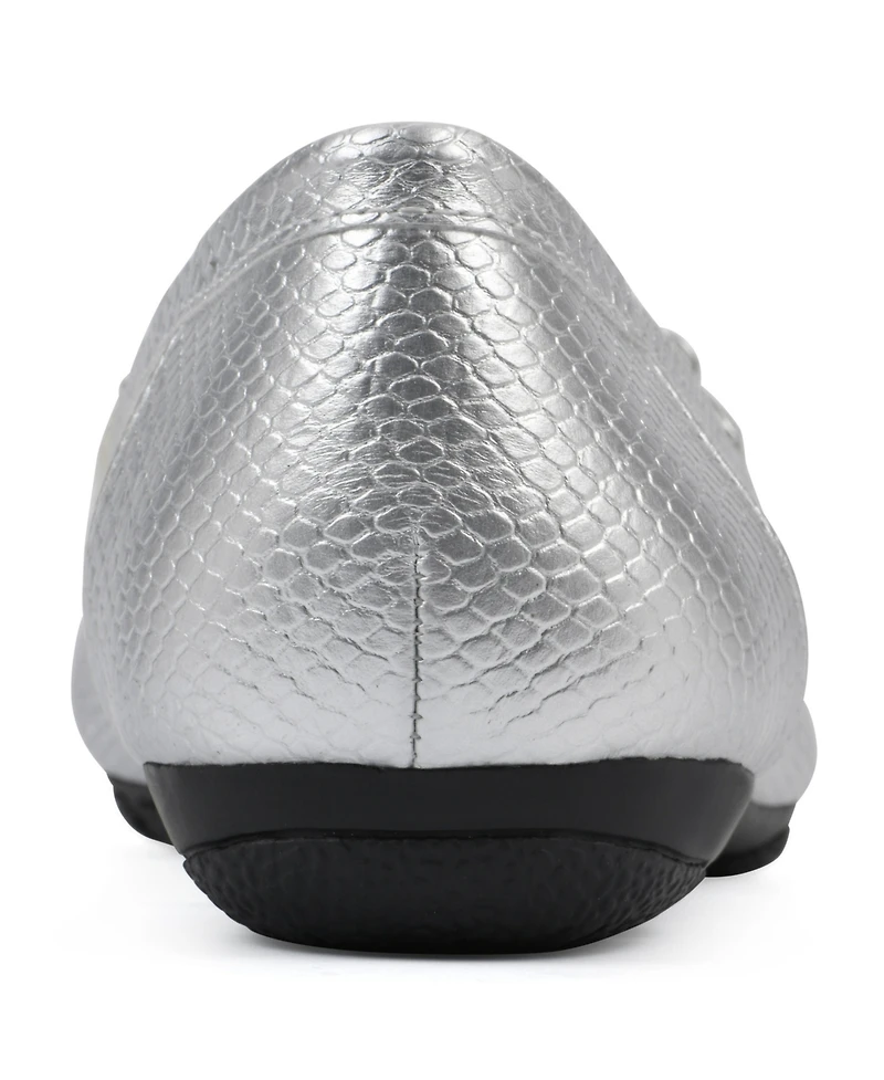 Cliffs by White Mountain Women's Genius Moc Loafers