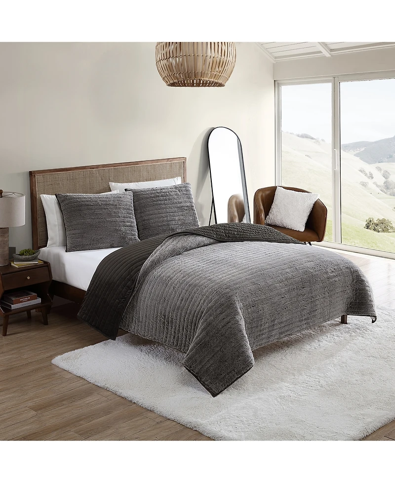 Ugg Polar Faux-Fur Reversible 2-Pc. Quilt Set, Twin/Twin Xl