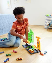 Hot Wheels City Super Recharge Fuel Station Toy Car